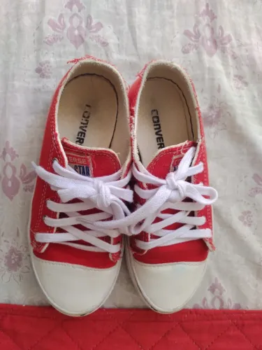 all star vermelho usado poucas vezes