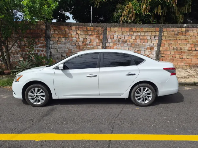 Nissan Sentra SV 2.0 Flexstart 16V Aut. 2016