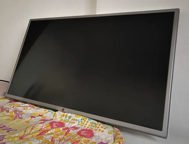 TV LG 32 LED Modelo 32LB560B