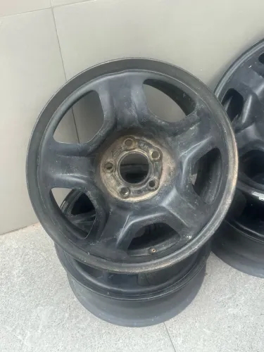 Roda de ferro Jeep