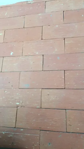 Revestimento lajotinha 10m²  (sobrou 20 caixas com 1/2 metro em cada)