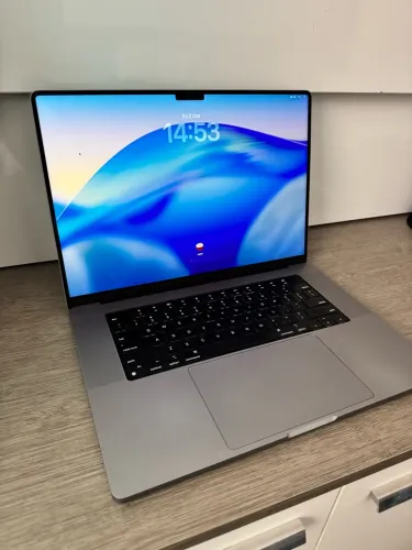 Apple MacBook Pro M1 64 GB Apple MacBook Pro M1 64GB / 1T / 16polegadas