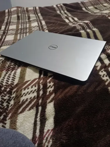 Noteebok Dell Touch Screen
