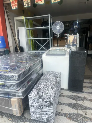 Móveis e equipamentos