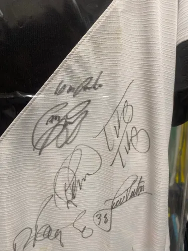 Camisa Vasco 2022/23 autografado pelo elenco