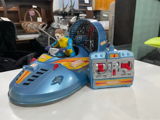 Brinquedo Taiyo Hover Racer 21 R/C Hovercraft
