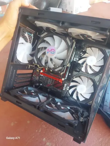 Gabinete Aquario Aigo Luna A275 + 7 Fans RGB Acegeek
