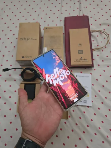 MOTO EDGE 50 FUSION / CAIXA COMPLETO 