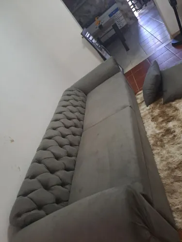 Sofa novo capitoné