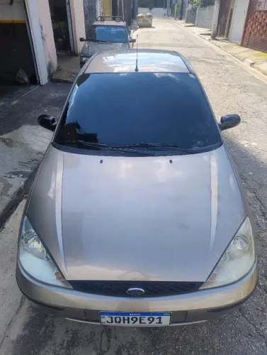 Ford Focus Sedan 1.6/1.6 Flex 8v/16v 4P Mec. 2005