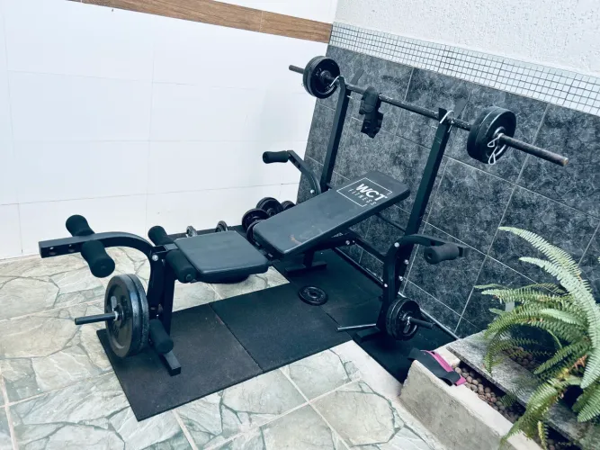 Kit Anilhas (100kg) + Barras + Estação Musculação