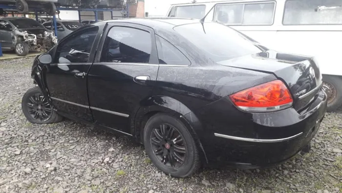 Sucata Linea 1.9 132cvs Flex 2010 vendido em peças