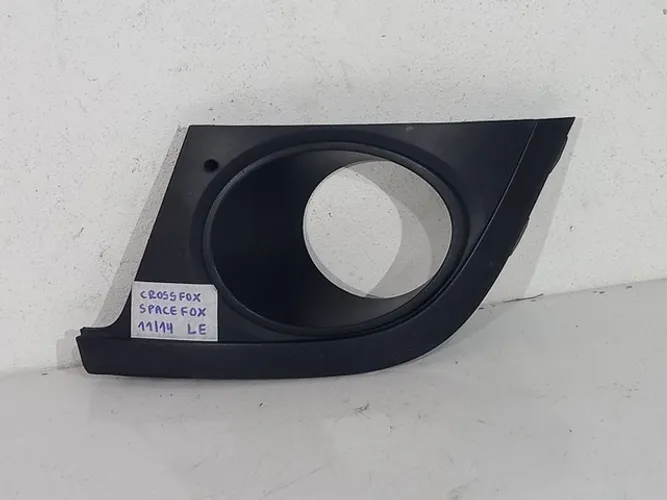 Moldura Farol Milha Crossfox/ Spacefox Dir/ Esq ( CADA )