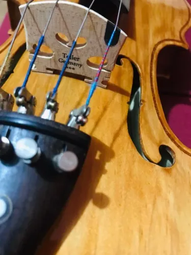 Vende-se Violino fabricado por Luthier