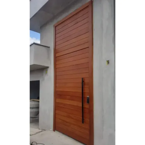 Porta Pivotante com painel integrado 