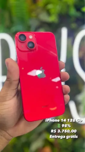 iPhone 14 vermelho