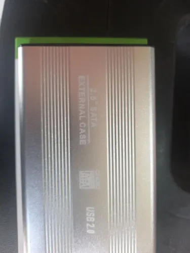 Vendo esse hd externo de 1 tr byt novo na cx 190 reais