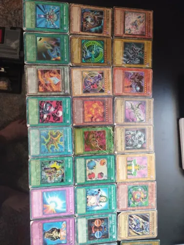 31 Cartas de Yu-Gi-Oh clássico