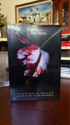 Lua Nova - Stephenie Meyer (edição em Português)