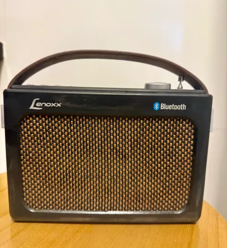 Rádio Portátil Retrô RB90 com Bluetooth - LENOXX