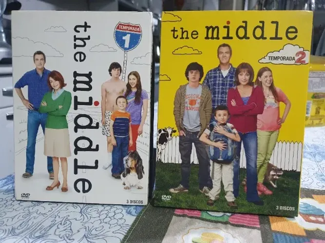 Coleção Box DVD The Middle com 2 temporadas (6 Discos) Original Raridade