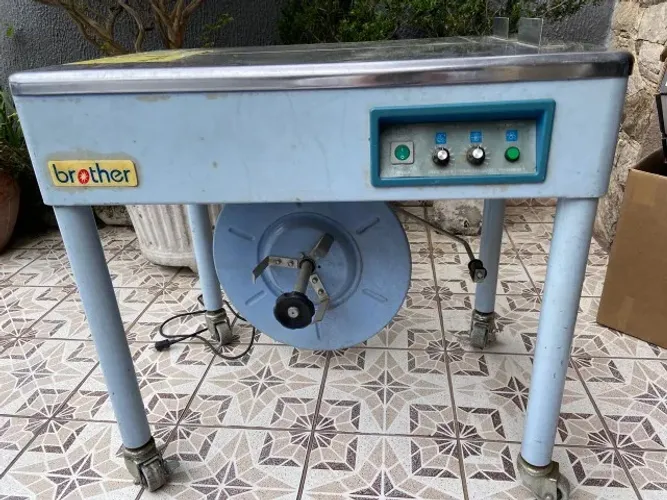 Máquina Arqueadora De Fita Semi-automática Brother
