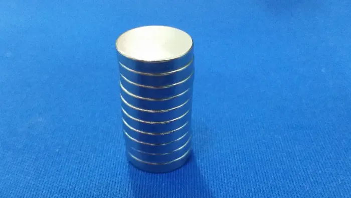 Neodimio  super imas 15x2mm 10 Pcs