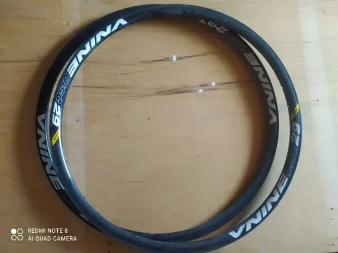 par de aros 29 venine