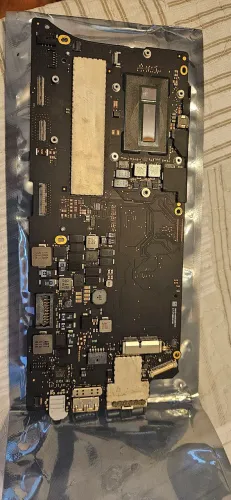 Placa mãe MacBook Pro A1502 ano 2015 -13"