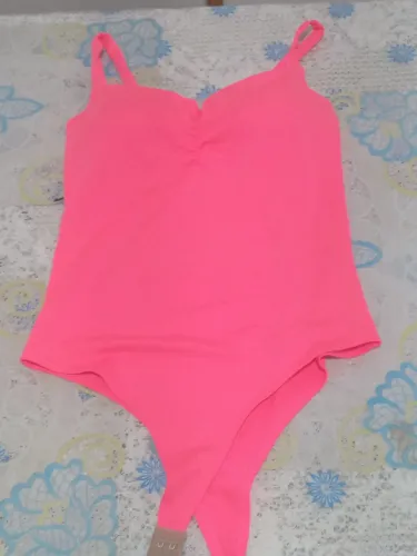 Body Neon Rosa com Detalhe Drapeado