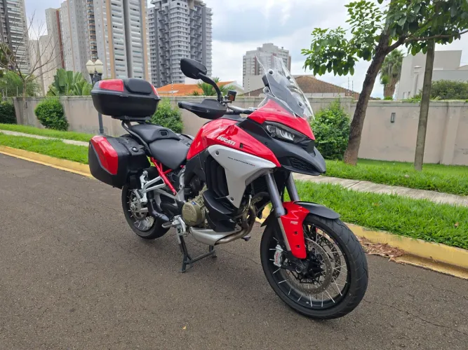 Ducati Multistrada V4s 22
