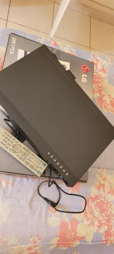DVD Player LG DR175B com controle remoto