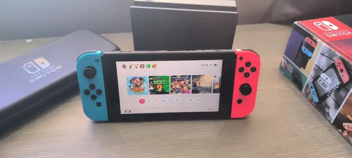 Nintendo Switch 