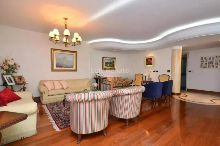 Excelente apartamento de 4 quartos no bairro Lourdes