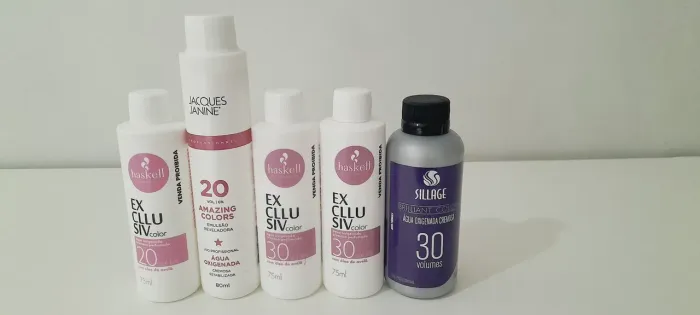 Água oxigenada volume 20 e 30