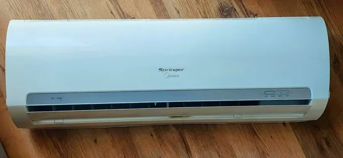 Ar Condicionado Springer Midea Split 12000 BTUs com defeito