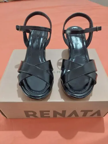 Percata Feminina Preta