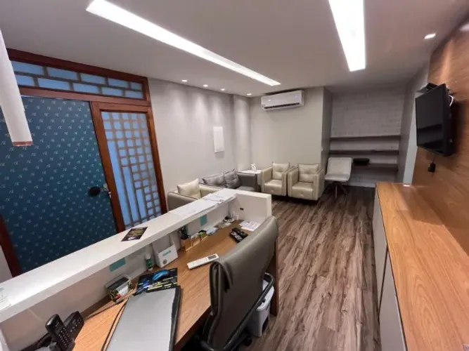 Clínica Reformada - Sala Comercial - Cemom - Vieiralves