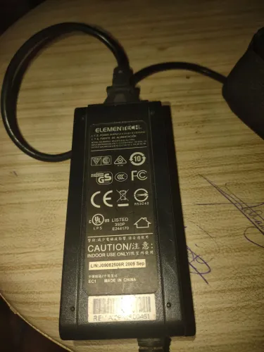 Carregador Elementech para PC