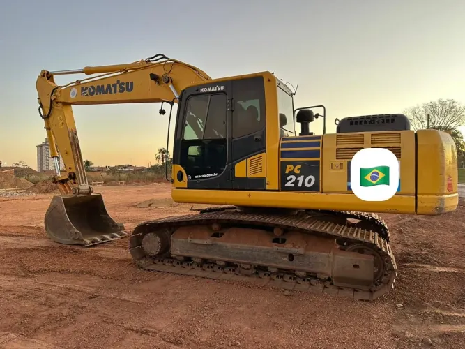Escavadeira hidráulica pc210