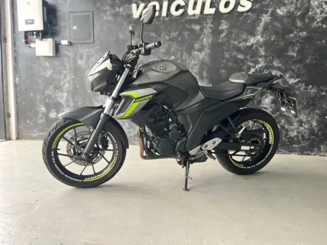YAMAHA FZ25 FAZER 250