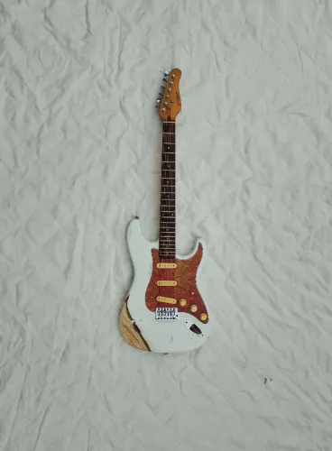 Guitarra Trigger Stratocaster 