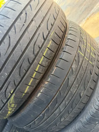Pneu 185/55/16 Sport de 80 % vida útil
