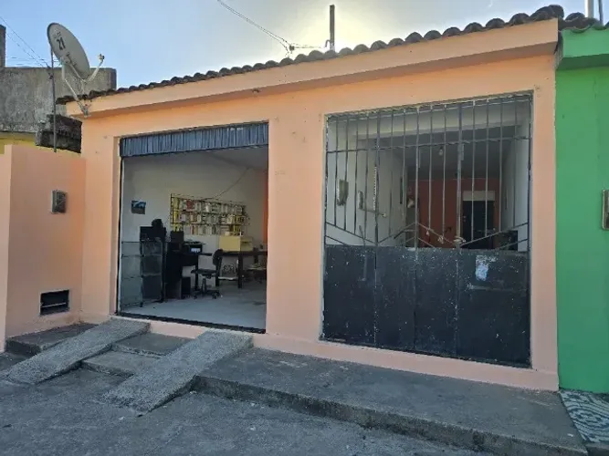 Casa Bairro Alagoas na AV estância-SE Boa pra comercio