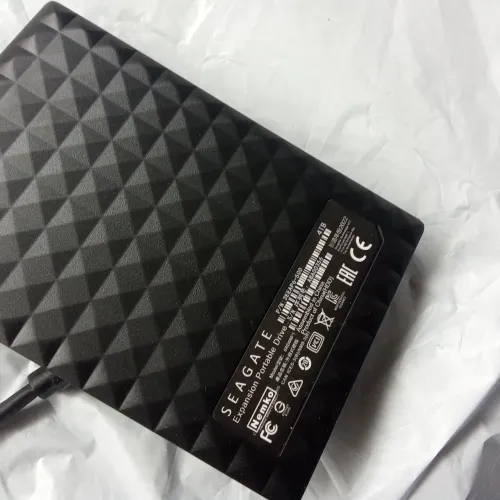 HD externo usb..4 terá.. funcionando normalmente 