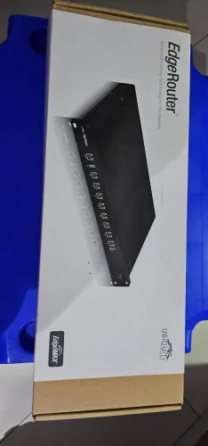 Roteador Ubiquiti EdgeRouter ER-8