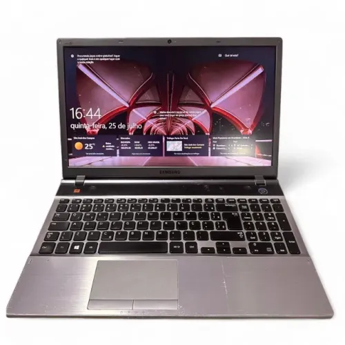 Notebook Samsung NP550P5C Intel i5 3ª 8GB RAM SSD 256GB 15.6" GF GT 630M