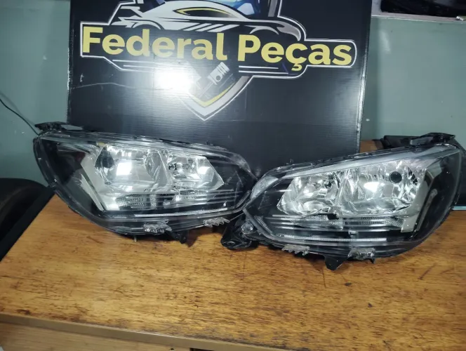 Farol Peugeot 208 sem LED 