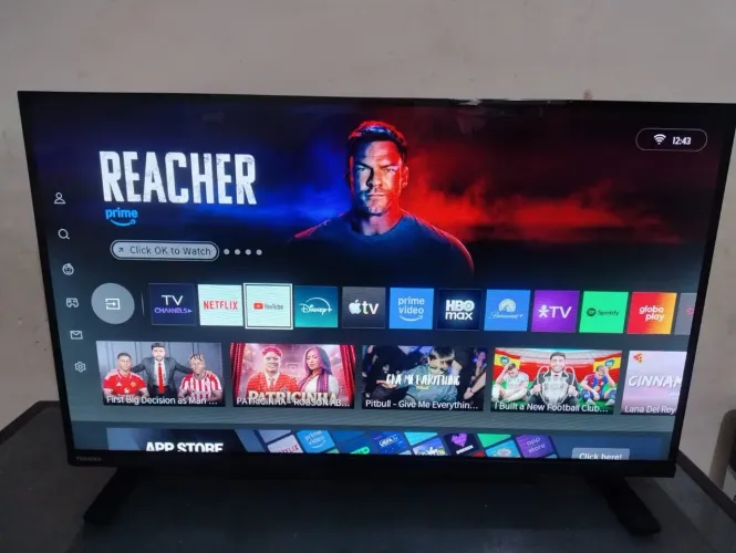 Smart TV Toshiba 32 borda infinita