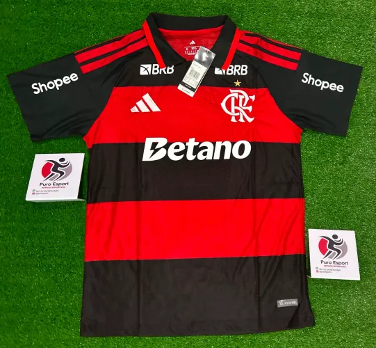 Camisa do Flamengo com patrocínios